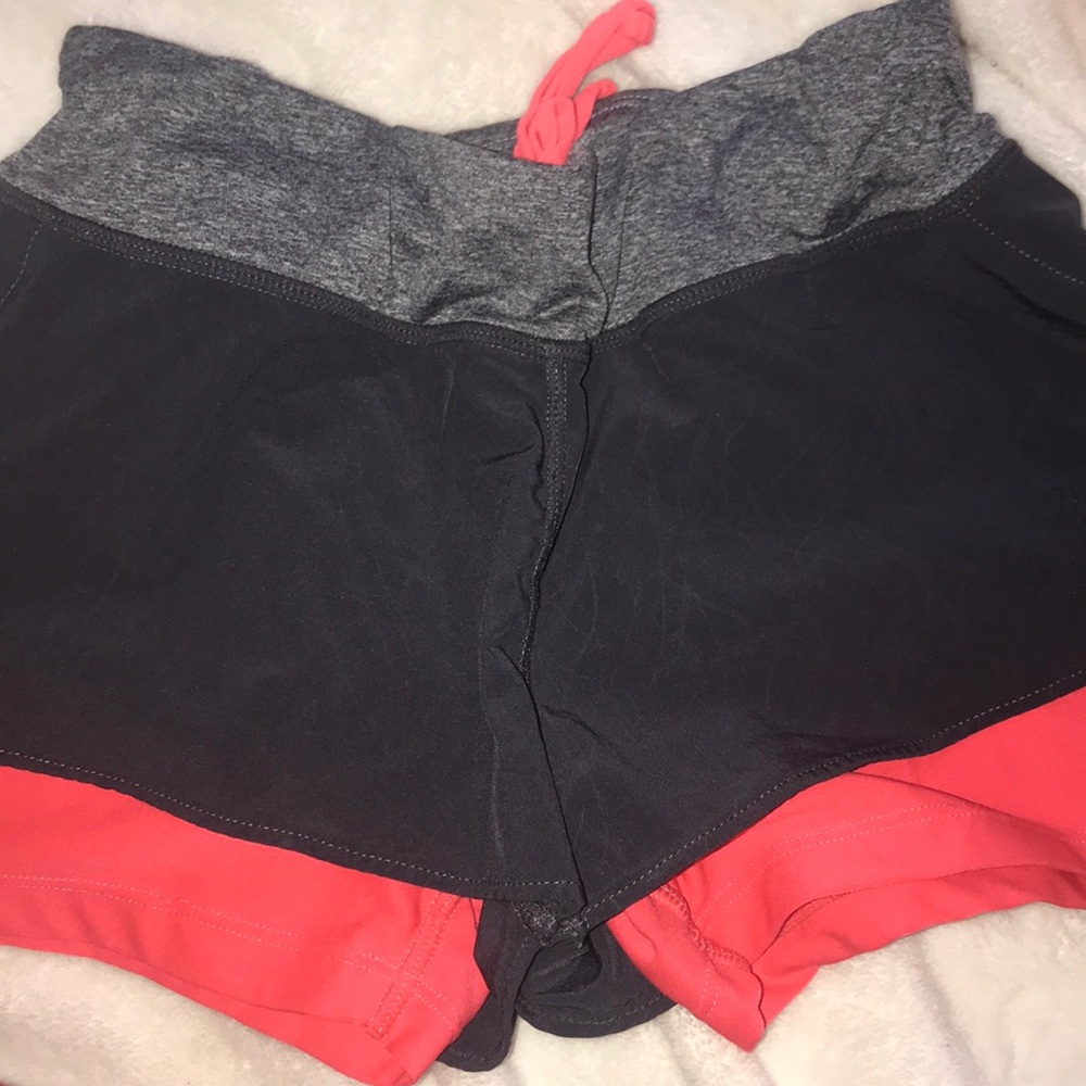 Shorts with spandex